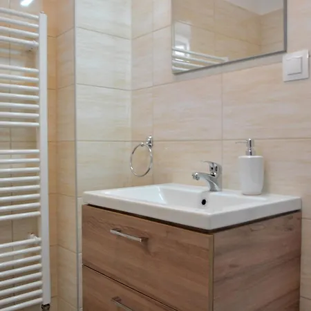 Csenar Apartment Hegyko