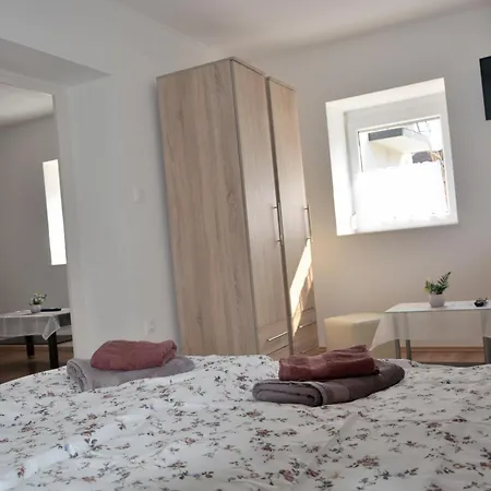 Csenar Apartment