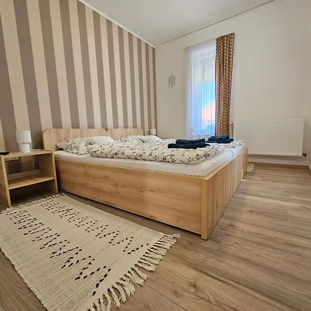 Csenar * Hegykő